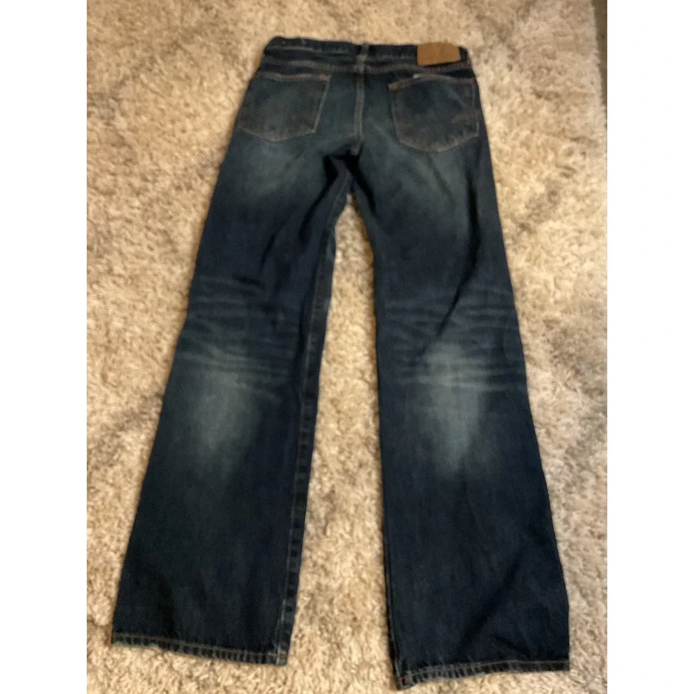 American Eagle Outfitters discover timeless